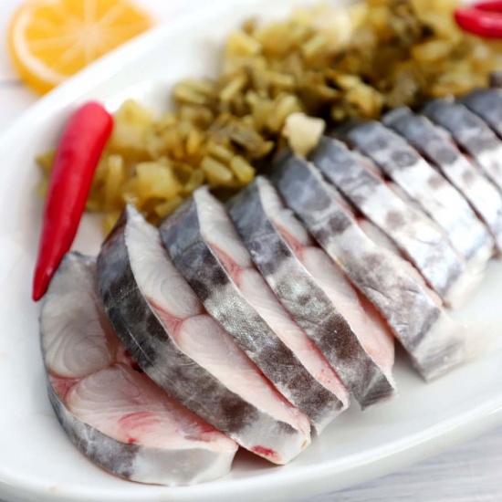 Cá nục tươi vừa đánh bắt thơm ngon